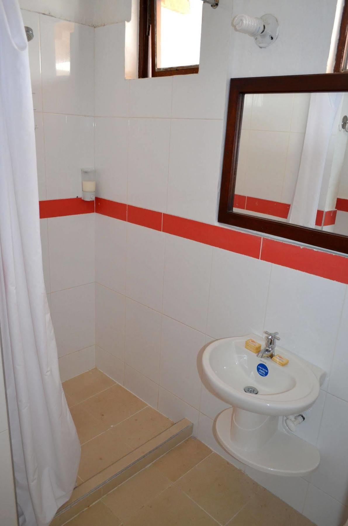 Hotel Aldea Plaza Doradal Exterior photo