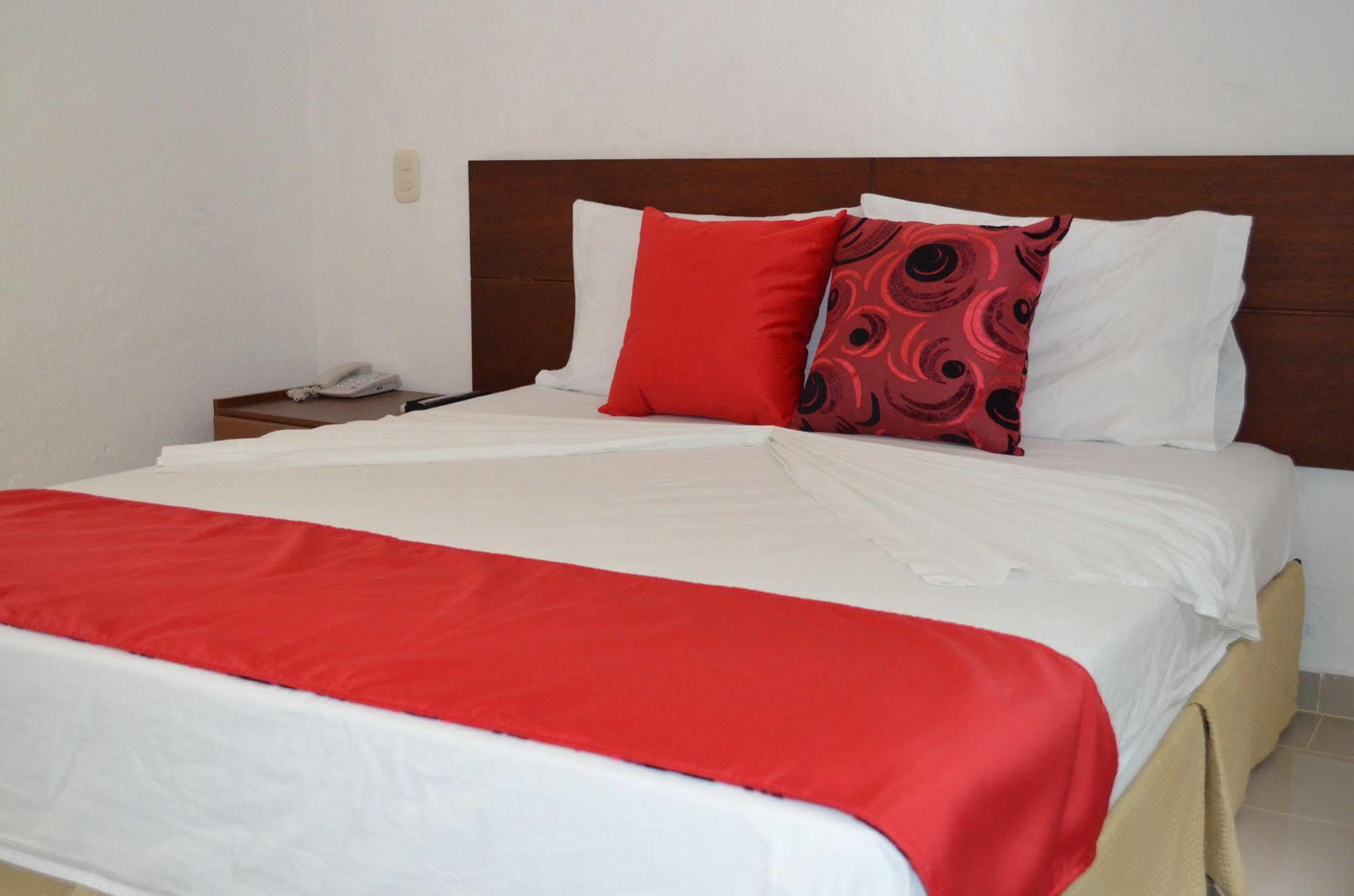 Hotel Aldea Plaza Doradal Exterior photo